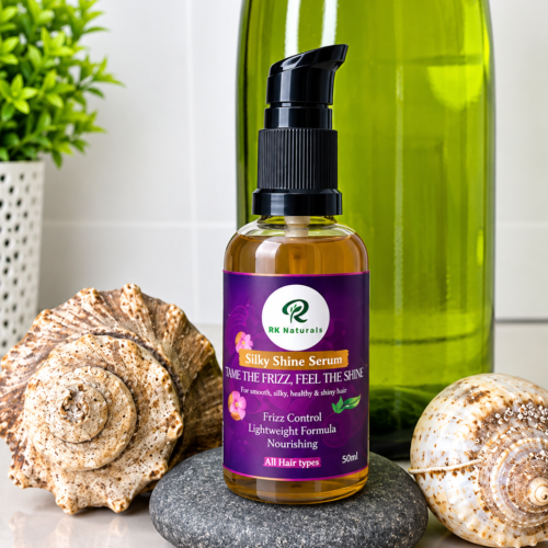 Silky Shine Serum
"Tame the Frizz, Feel the Shine (50ml)